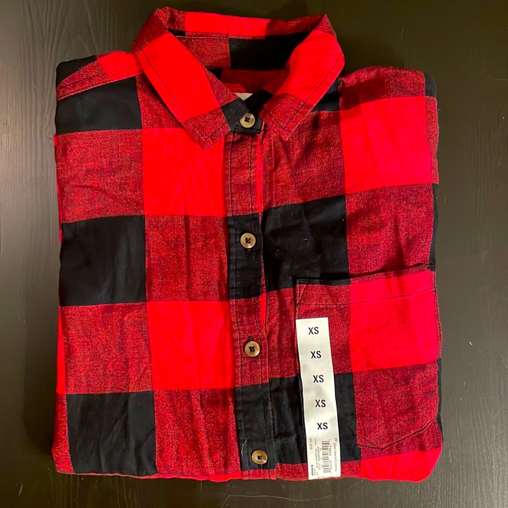 NWT - So - Women’s Black & Red Checkered Long-sleeve Button down Shirt -Size XS